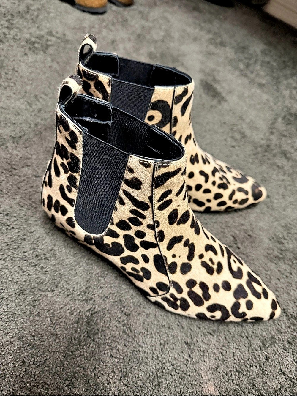 Paolo Leopard Print Pointed-Toe Ankle Boots US 8